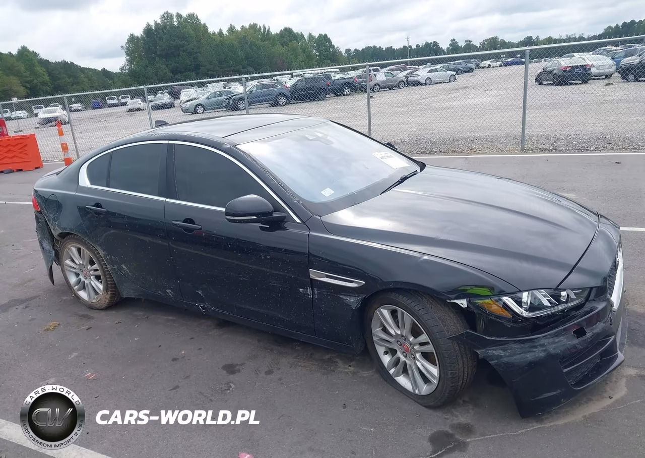 2019 Jaguar Xe 25T Premium VIN:SAJAD4FX1KCP46299 - 13