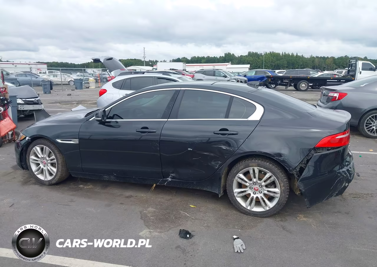 2019 Jaguar Xe 25T Premium VIN:SAJAD4FX1KCP46299 - 14
