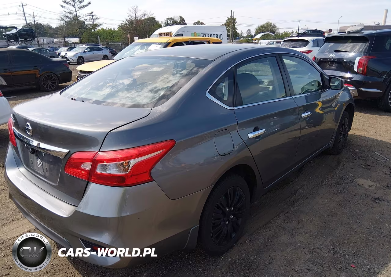 2017 Nissan Sentra S VIN:3N1AB7AP1HY229536 - 4
