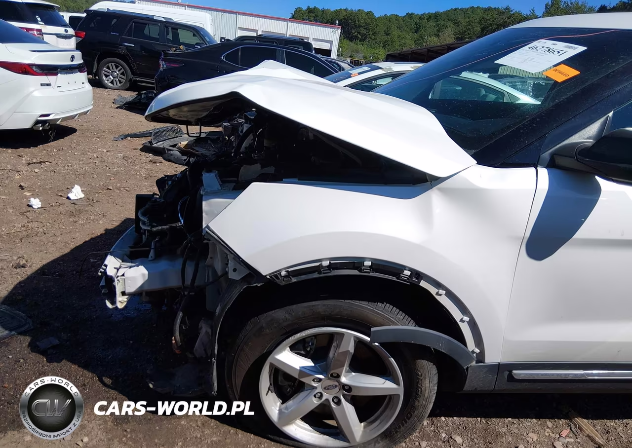 2019 Ford Explorer Xlt VIN:1FM5K7D86KGA15181 - 6