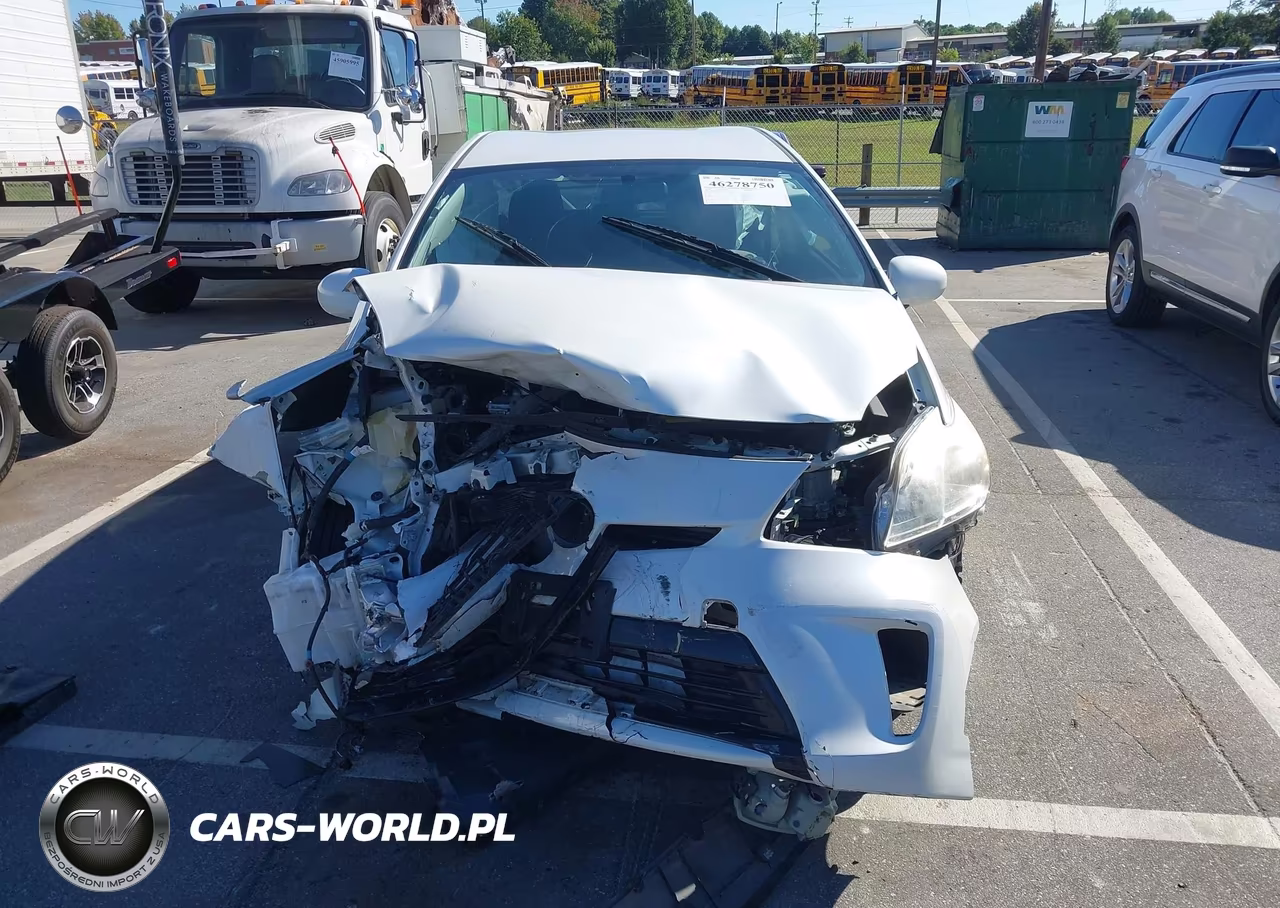 2014 Toyota Prius Two VIN:JTDKN3DUXE0363180 - 11