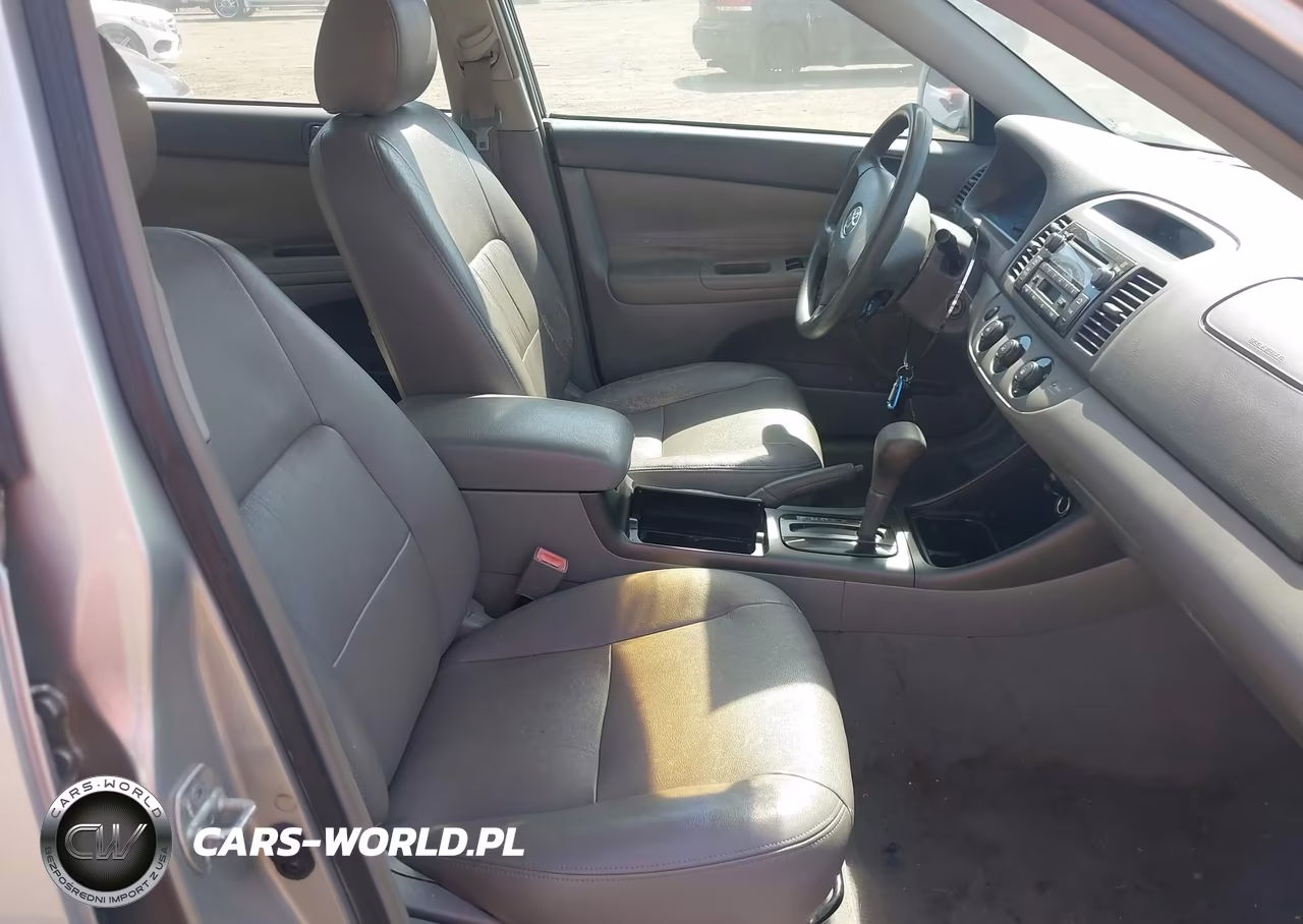 2002 Toyota Camry Le V6 VIN:4T1BF32K62U523392 - 5