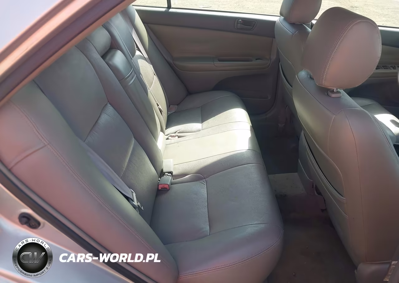 2002 Toyota Camry Le V6 VIN:4T1BF32K62U523392 - 8