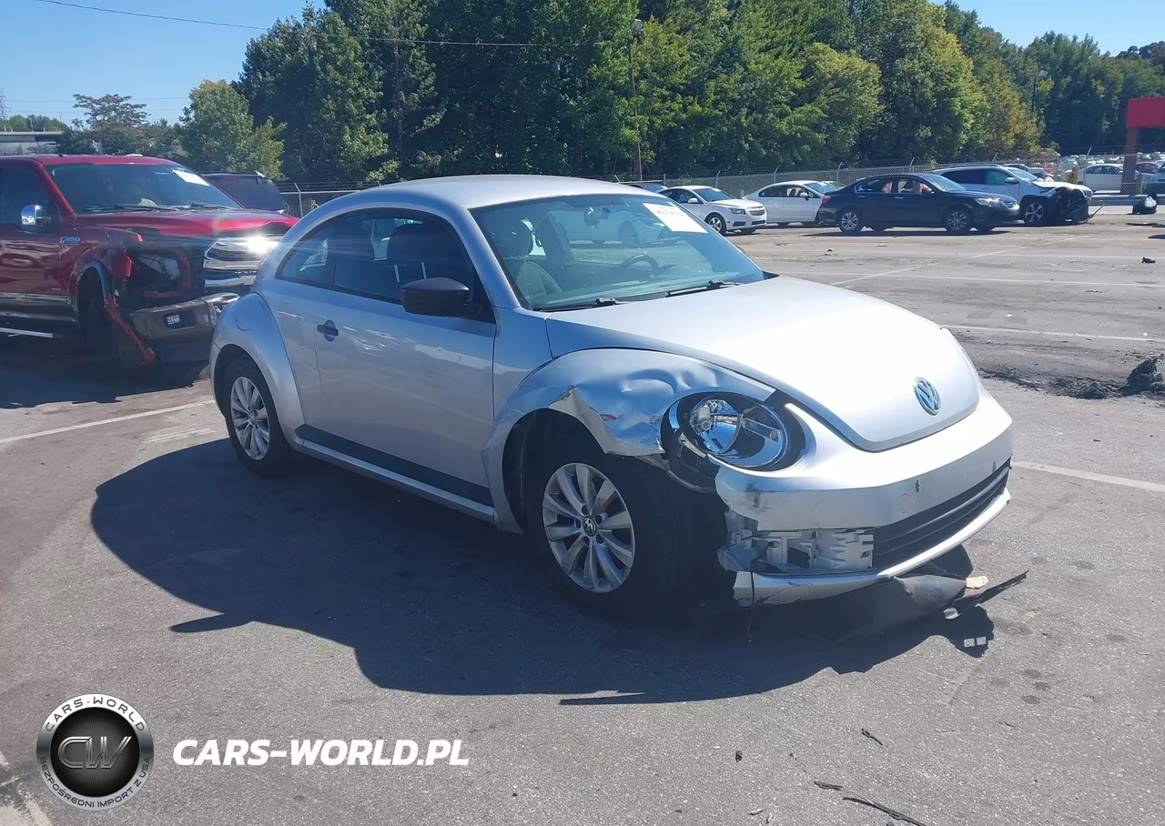 2013 Volkswagen Beetle 2.5L Entry
