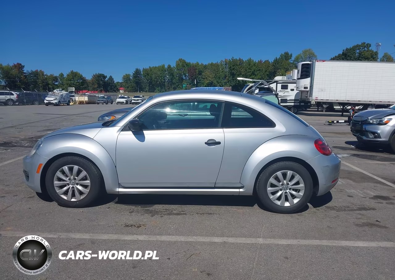 2013 Volkswagen Beetle 2.5L Entry VIN:3VWFP7AT7DM646885 - 14