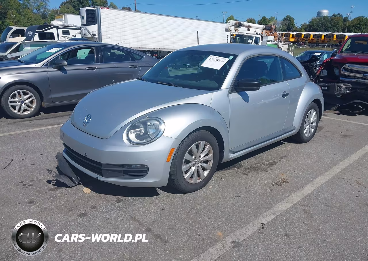 2013 Volkswagen Beetle 2.5L Entry VIN:3VWFP7AT7DM646885 - 2