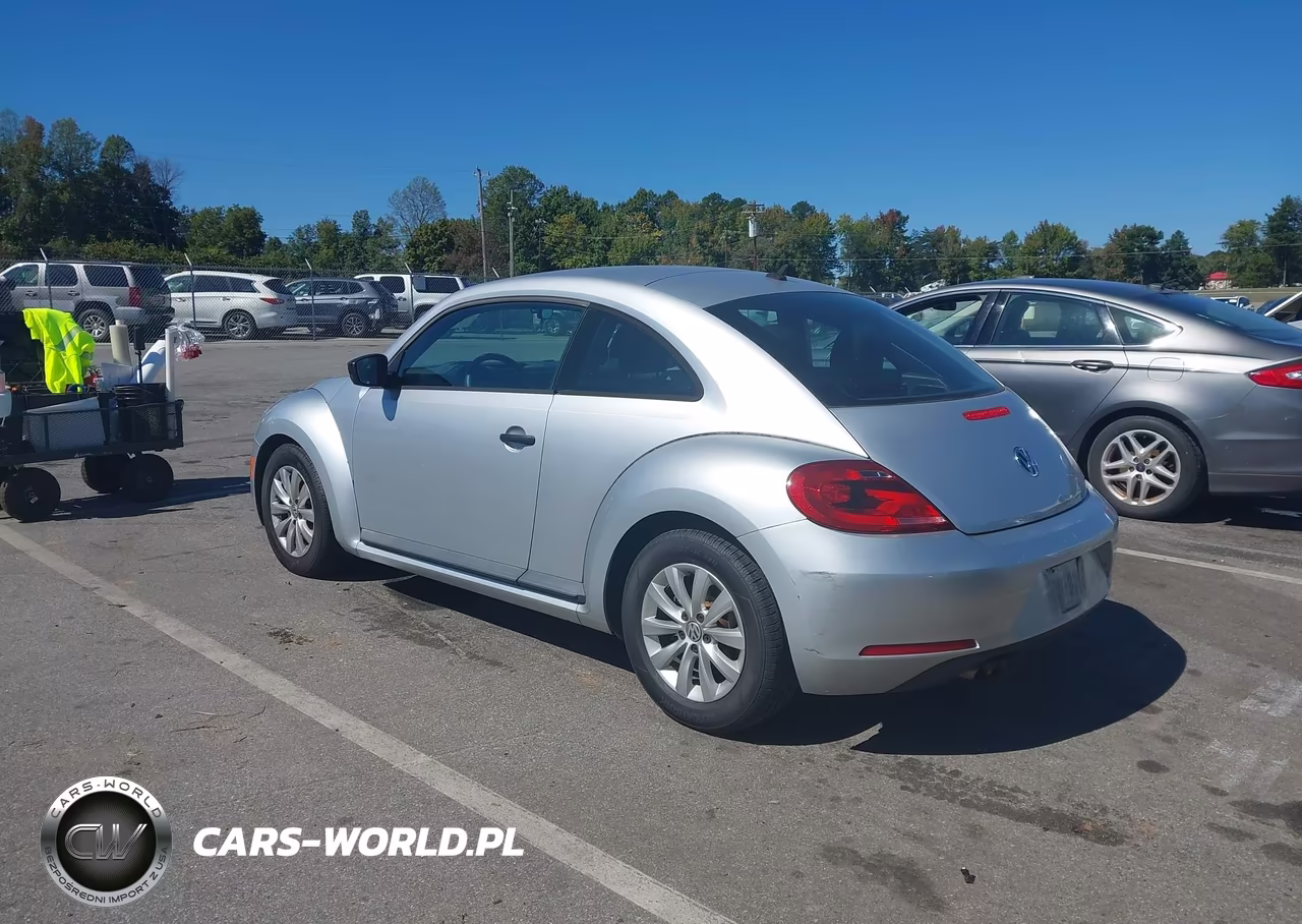 2013 Volkswagen Beetle 2.5L Entry VIN:3VWFP7AT7DM646885 - 3