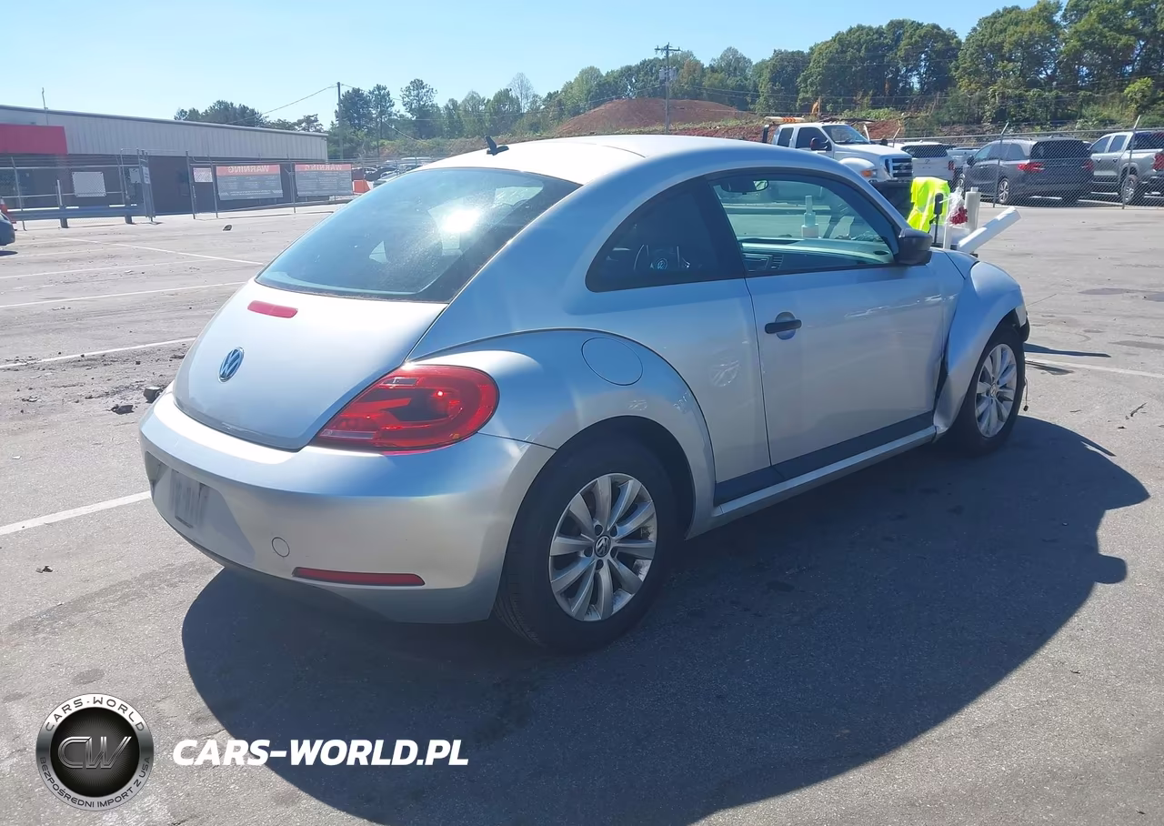 2013 Volkswagen Beetle 2.5L Entry VIN:3VWFP7AT7DM646885 - 4