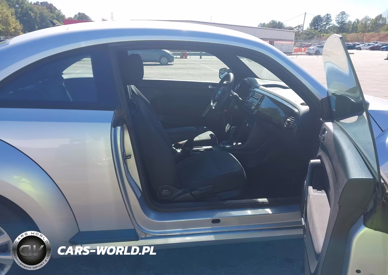 2013 Volkswagen Beetle 2.5L Entry VIN:3VWFP7AT7DM646885 - 5