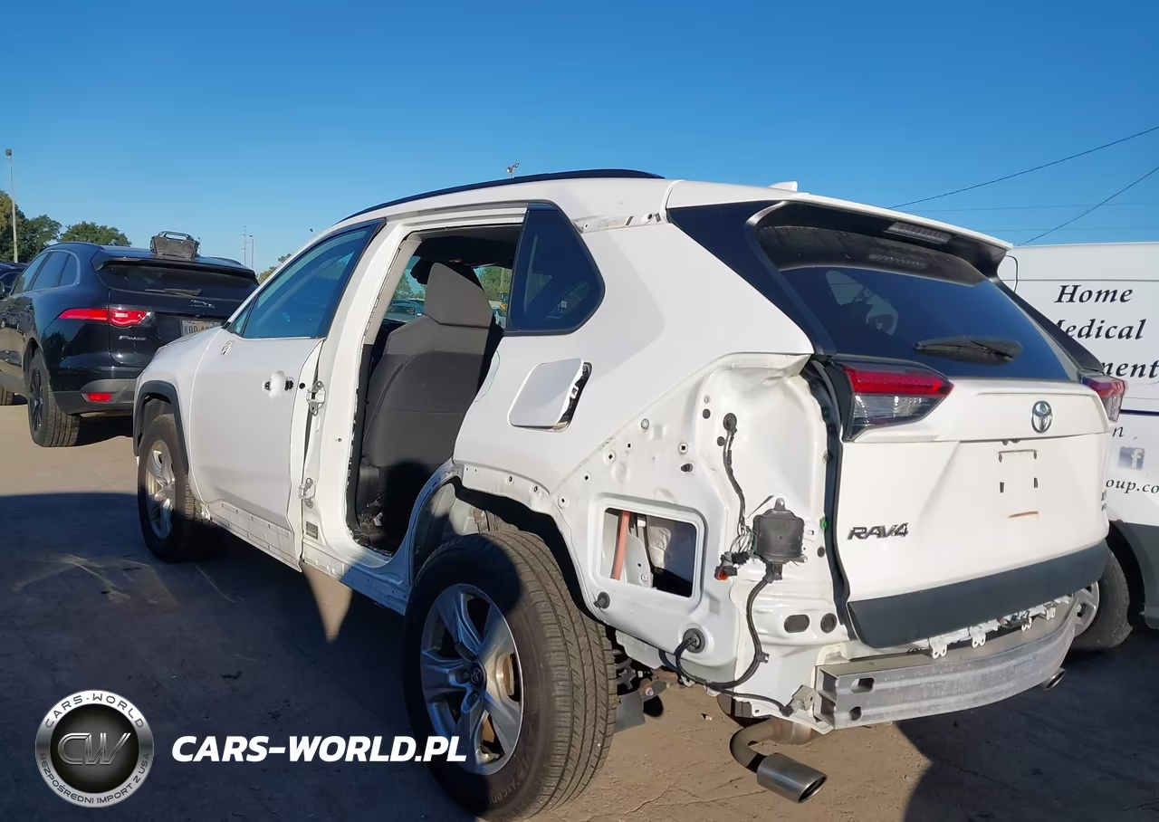 2020 Toyota Rav4 Xle VIN:2T3P1RFV7LC133648 - 3