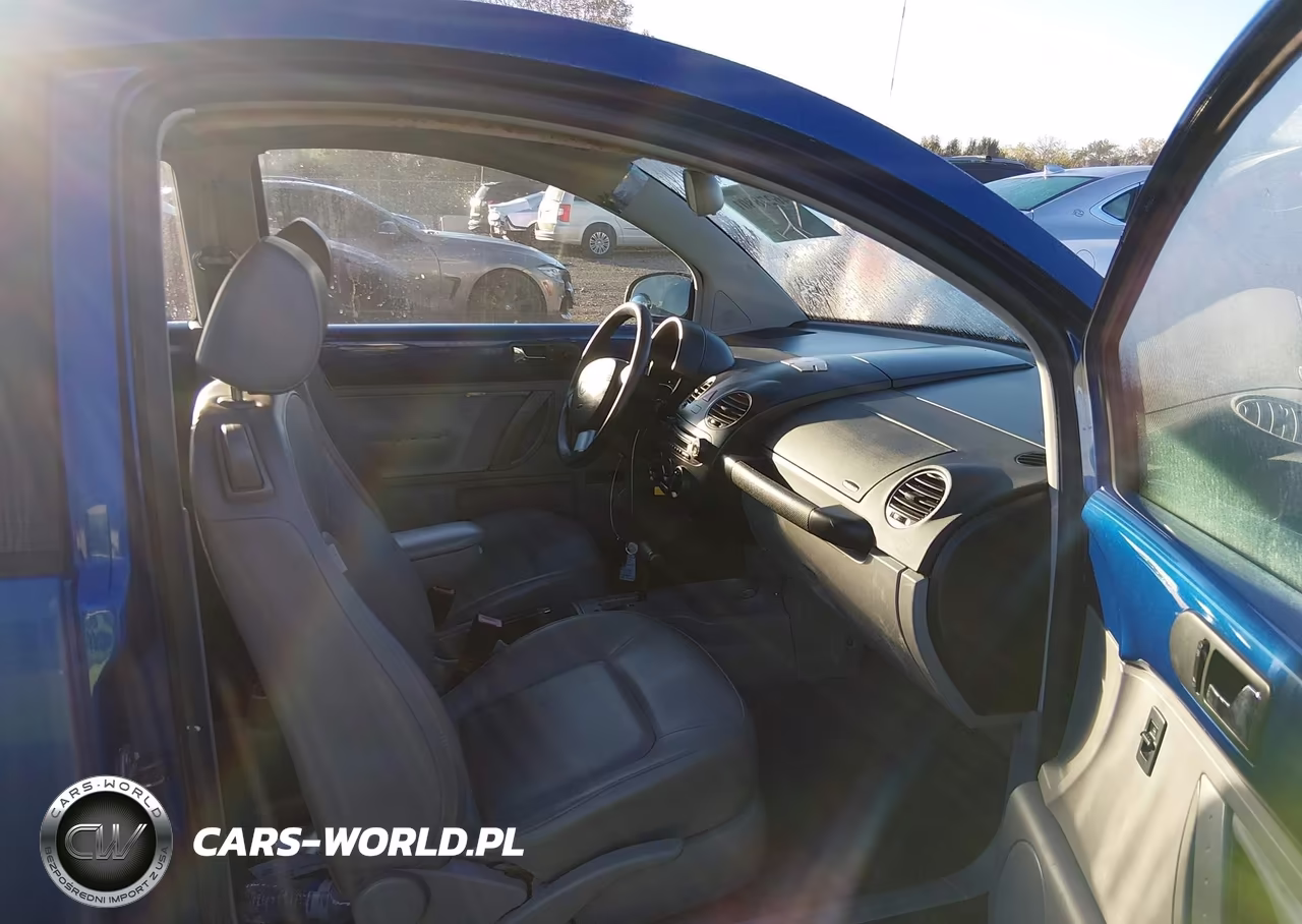 2008 Volkswagen New Beetle S-Se VIN:3VWRG31C98M516747 - 5