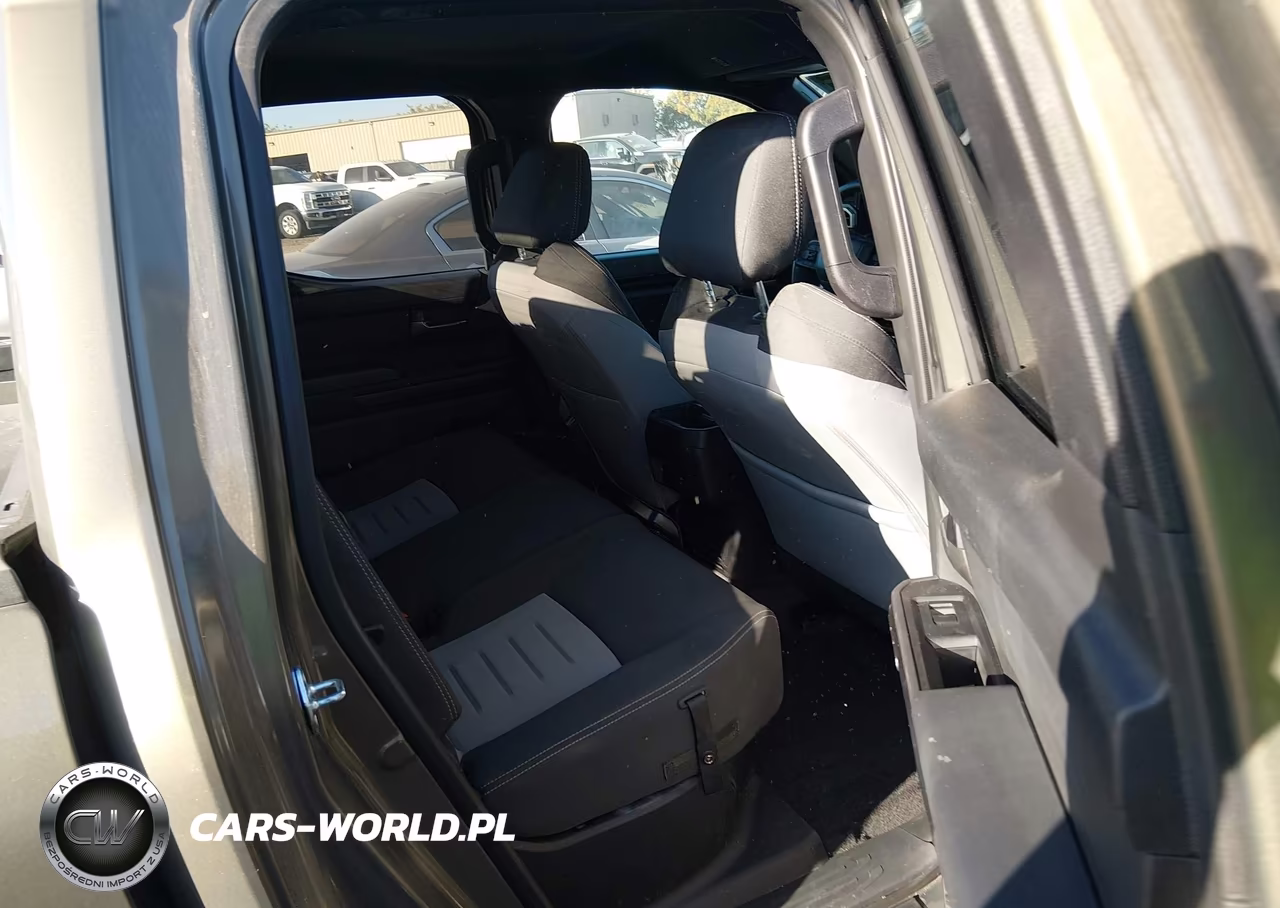 2024 Toyota Tacoma Trd Sport VIN:3TMLB5JN7RM064660 - 8