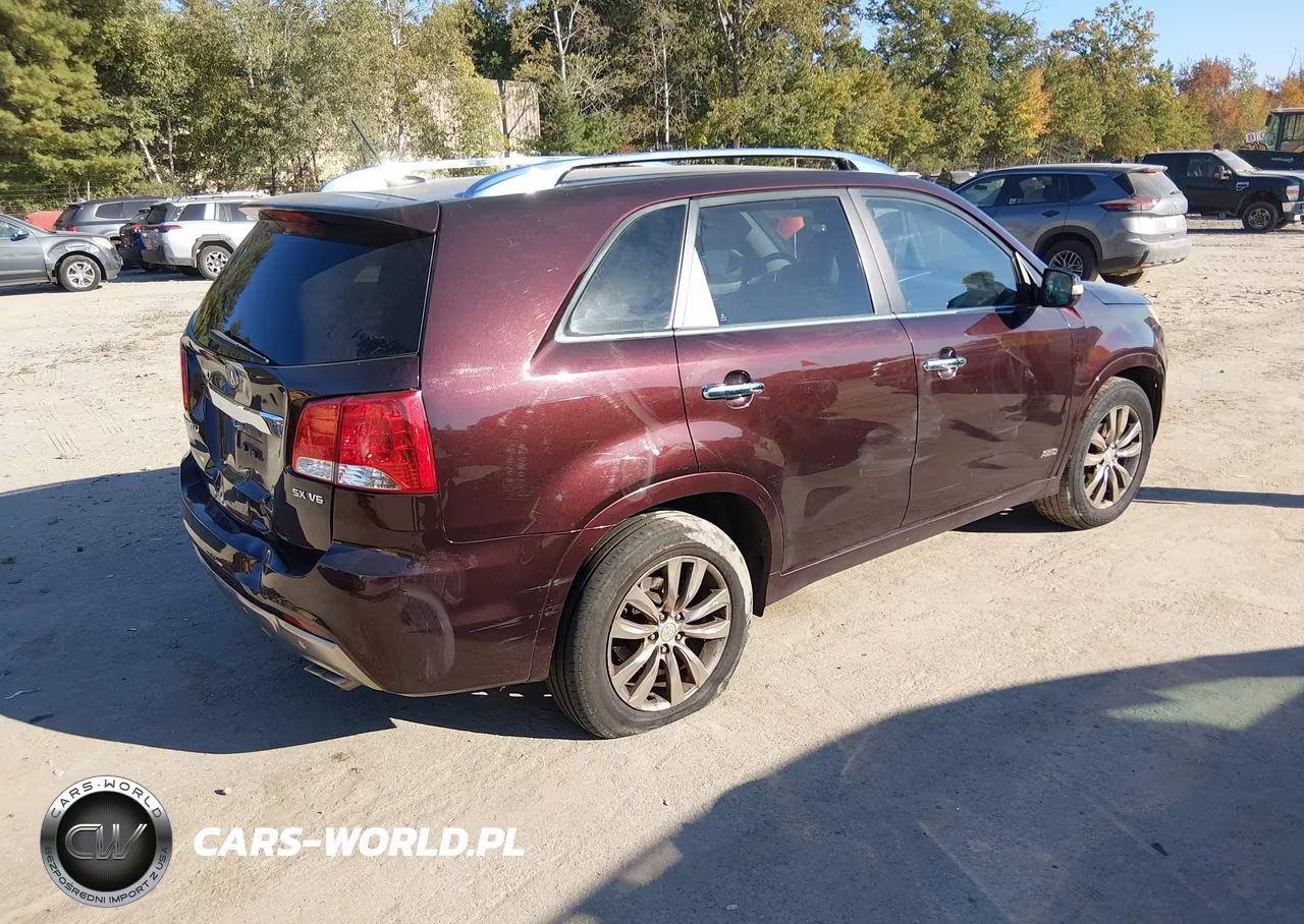 2011 Kia Sorento Sx V6 VIN:5XYKWDA20BG108940 - 4