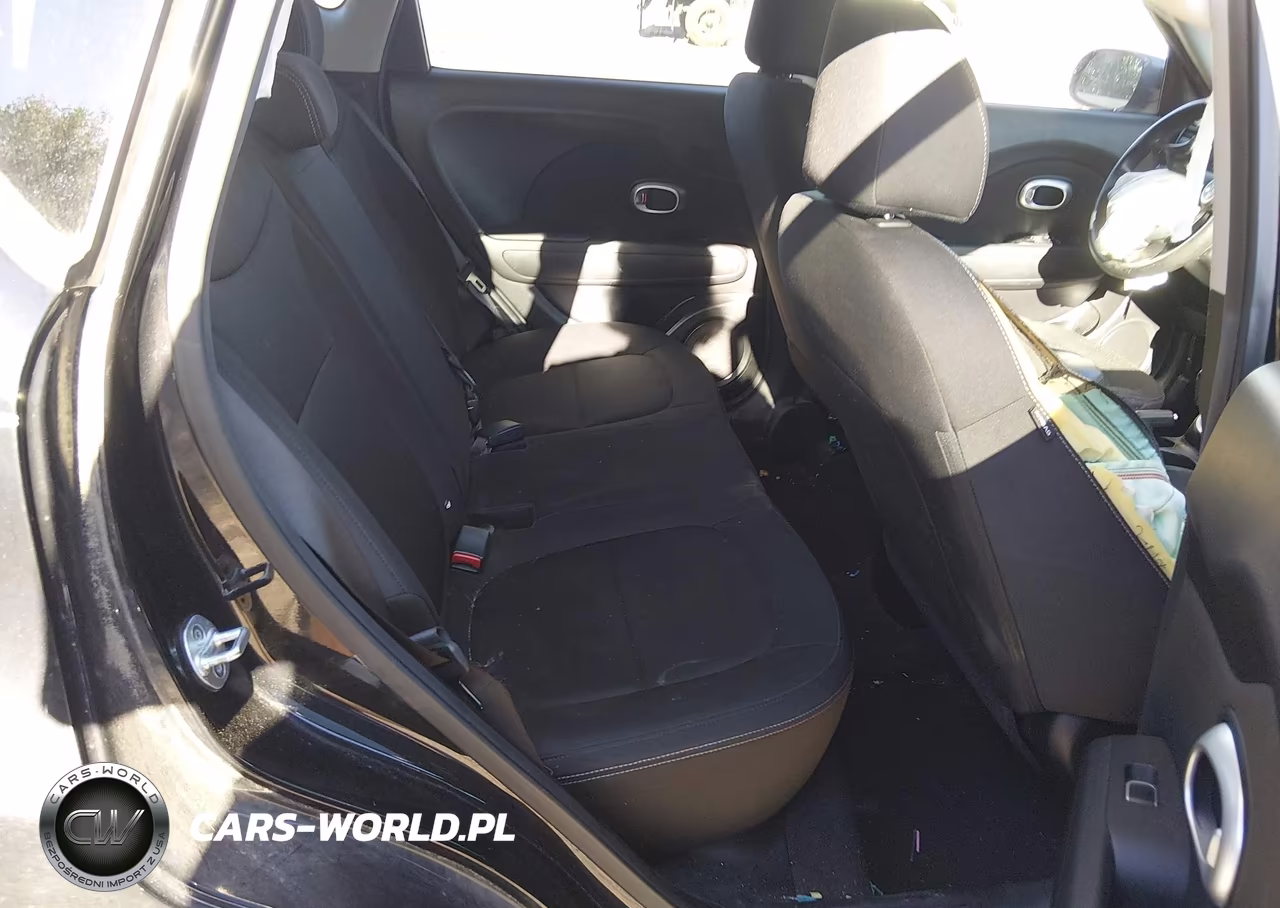 2018 Kia Soul VIN:KNDJN2A25J7515635 - 8