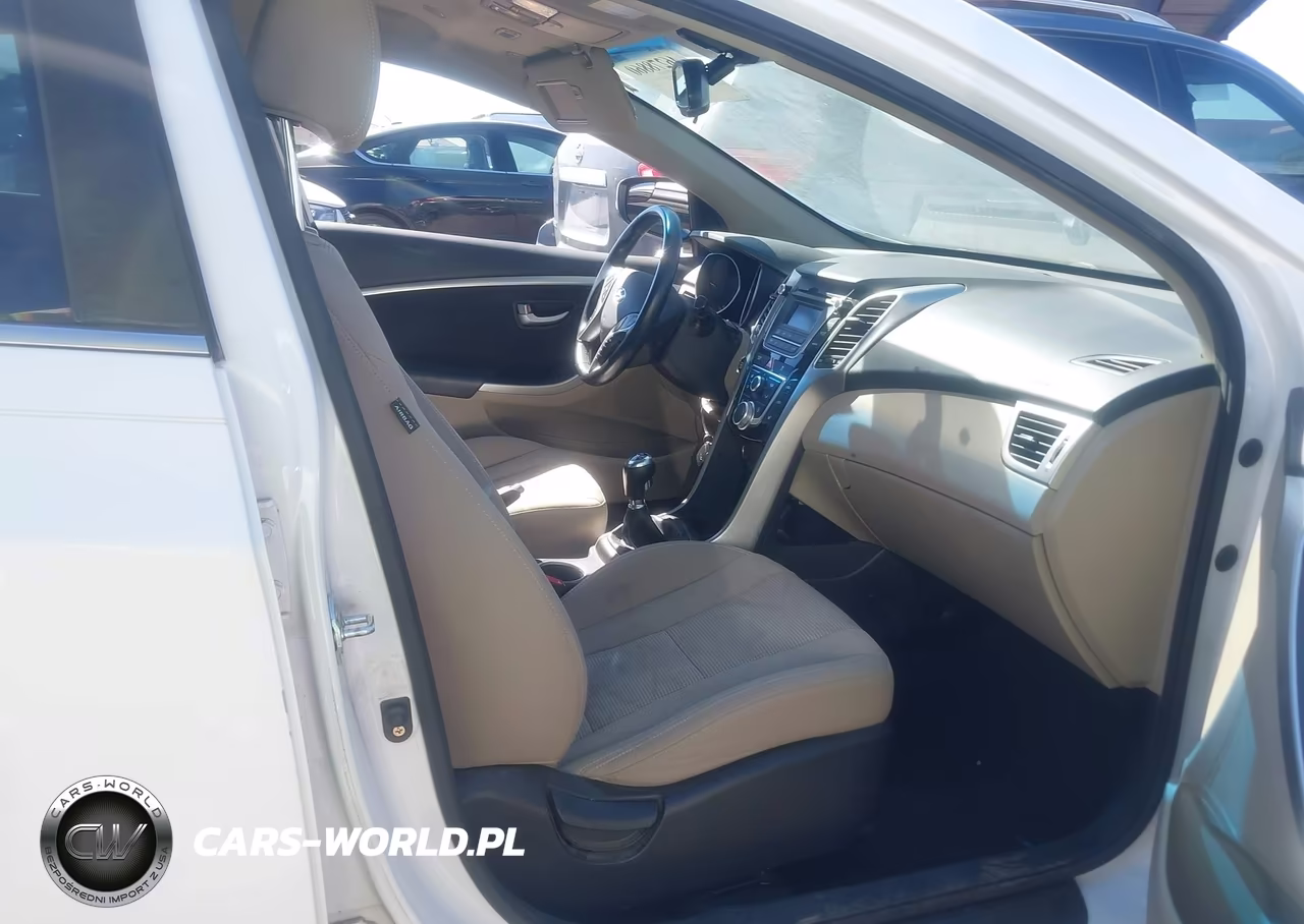 2016 Hyundai Elantra Gt VIN:KMHD35LH5GU254972 - 5
