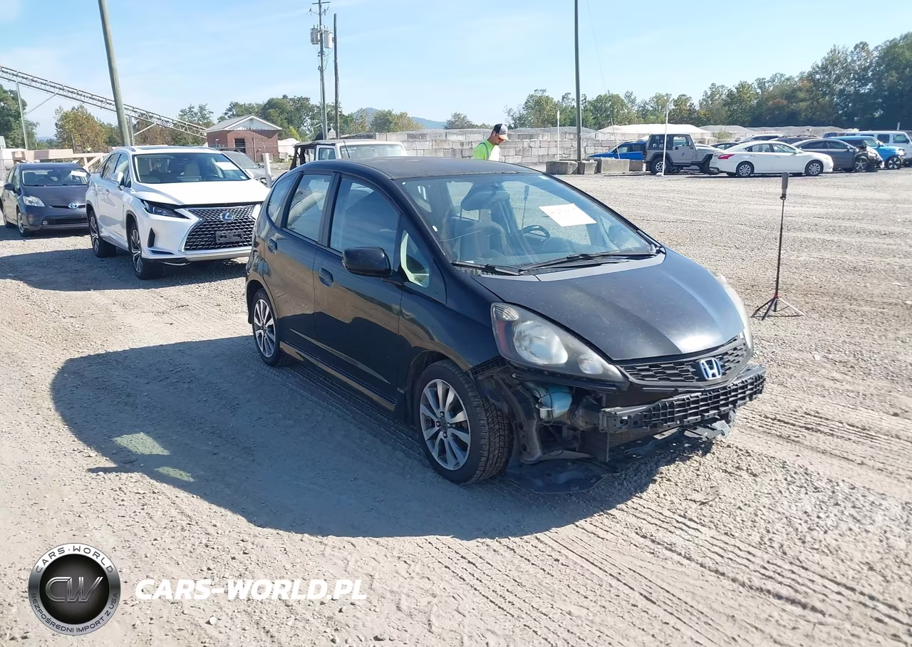 2013 Honda Fit Sport VIN:JHMGE8G57DC060814 - 1