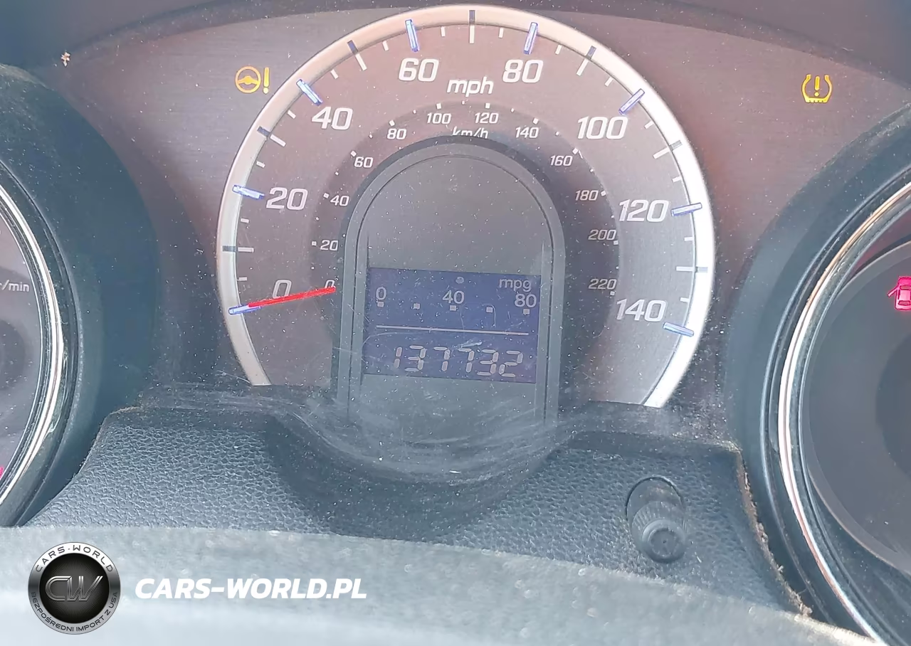 2013 Honda Fit Sport VIN:JHMGE8G57DC060814 - 16