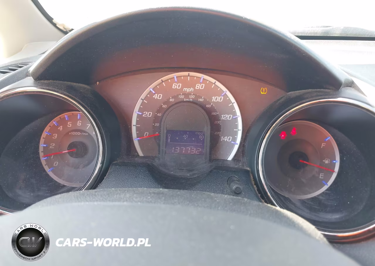 2013 Honda Fit Sport VIN:JHMGE8G57DC060814 - 7
