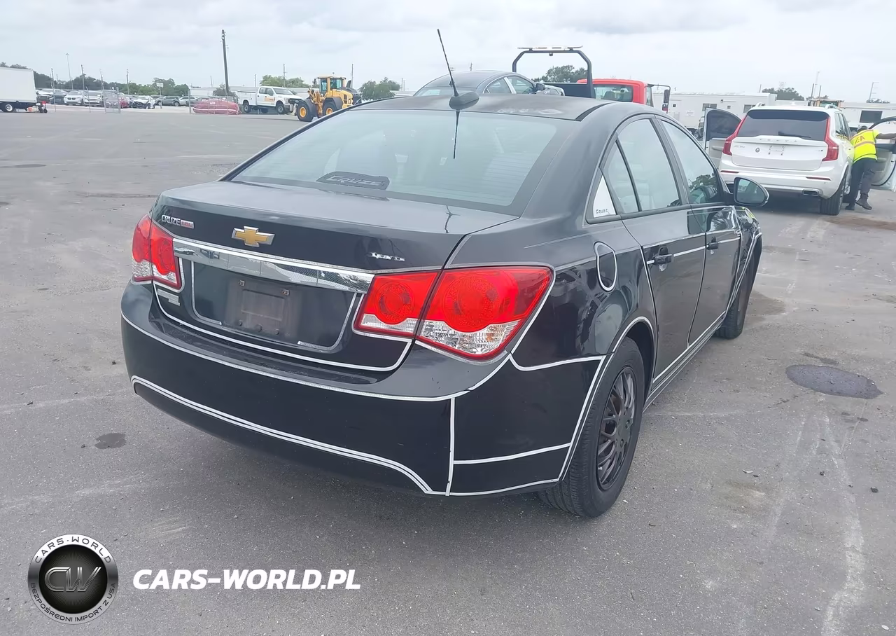 2016 Chevrolet Cruze Limited Ls Auto VIN:1G1PC5SG3G7192764 - 4