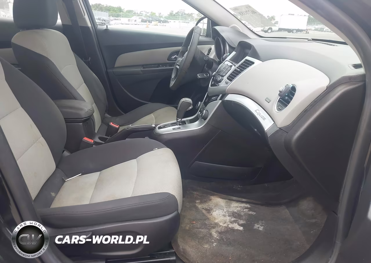 2016 Chevrolet Cruze Limited Ls Auto VIN:1G1PC5SG3G7192764 - 5