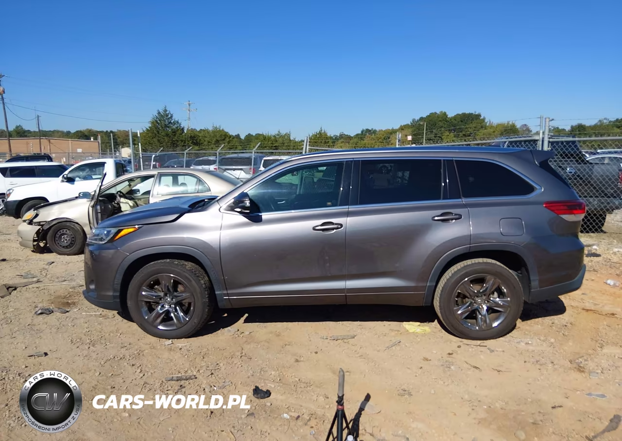 2017 Toyota Highlander Limited Platinum VIN:5TDYZRFH0HS221150 - 14