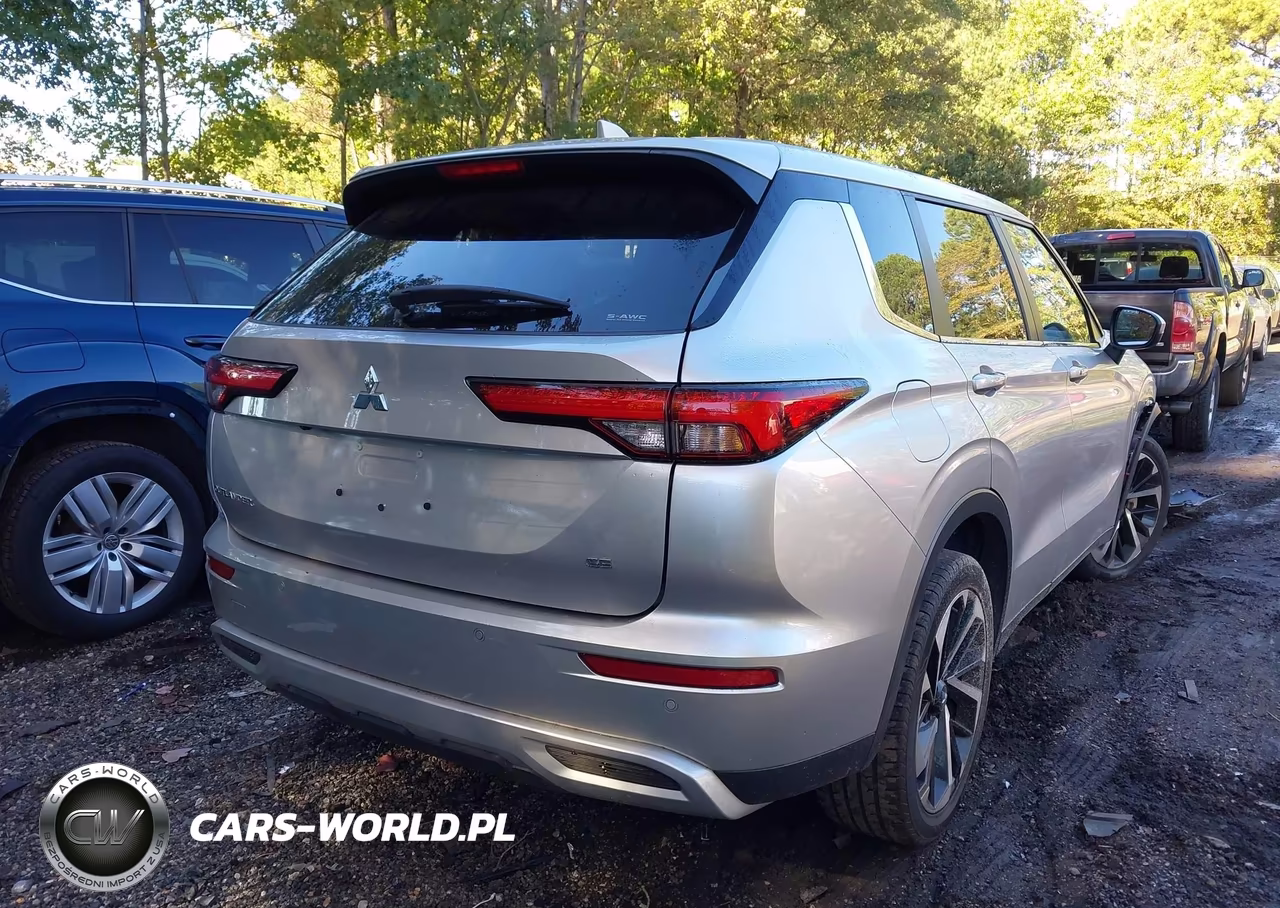2024 Mitsubishi Outlander Se 2.5 S-Awc-Se Black Edition S-Awc-Se Black Edition W-Pano Roof S-Awc-Se Ralliart S-Awc VIN:JA4J4VA83RZ075417 - 4
