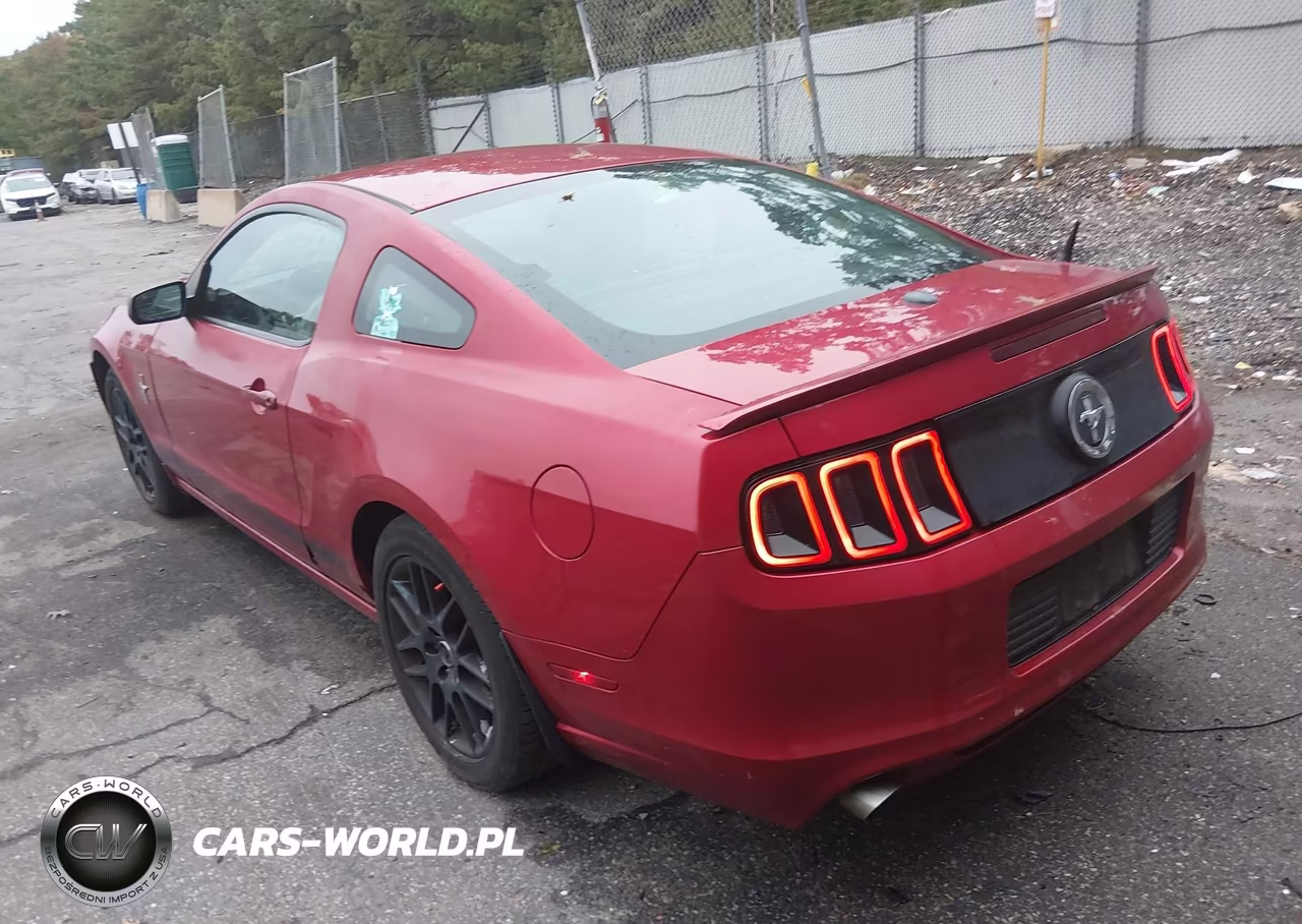 2013 Ford Mustang V6 Premium VIN:1ZVBP8AM7D5240253 - 3