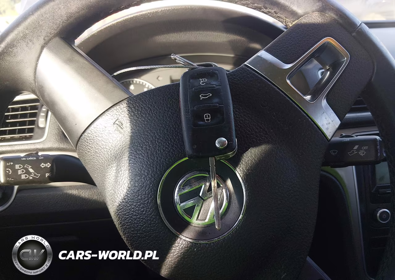 2014 Volkswagen Passat 1.8T Wolfsburg Edition VIN:1VWAT7A32EC043058 - 11