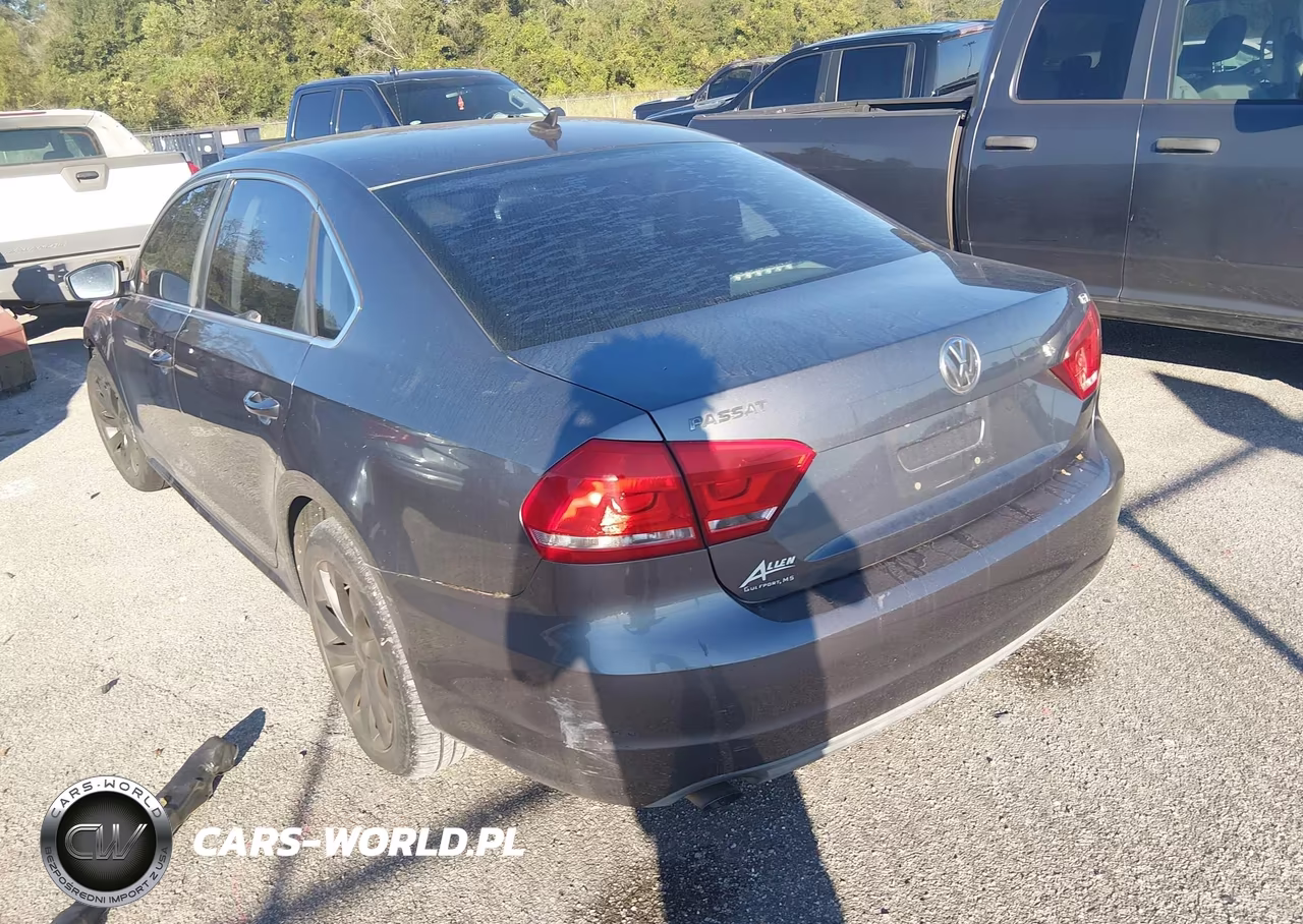 2014 Volkswagen Passat 1.8T Wolfsburg Edition VIN:1VWAT7A32EC043058 - 3