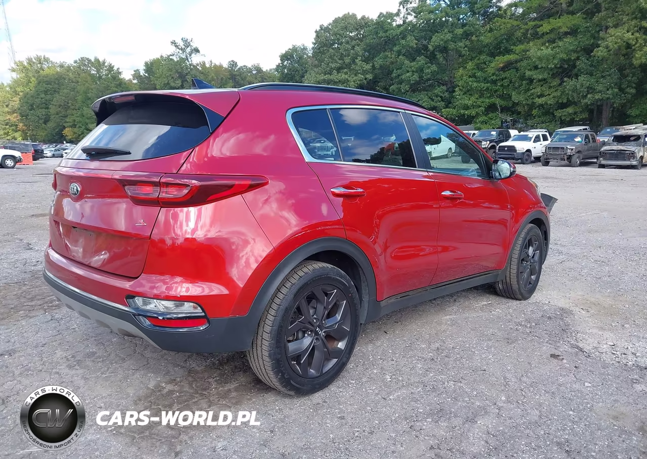 2020 Kia Sportage S VIN:KNDP63AC1L7658803 - 4