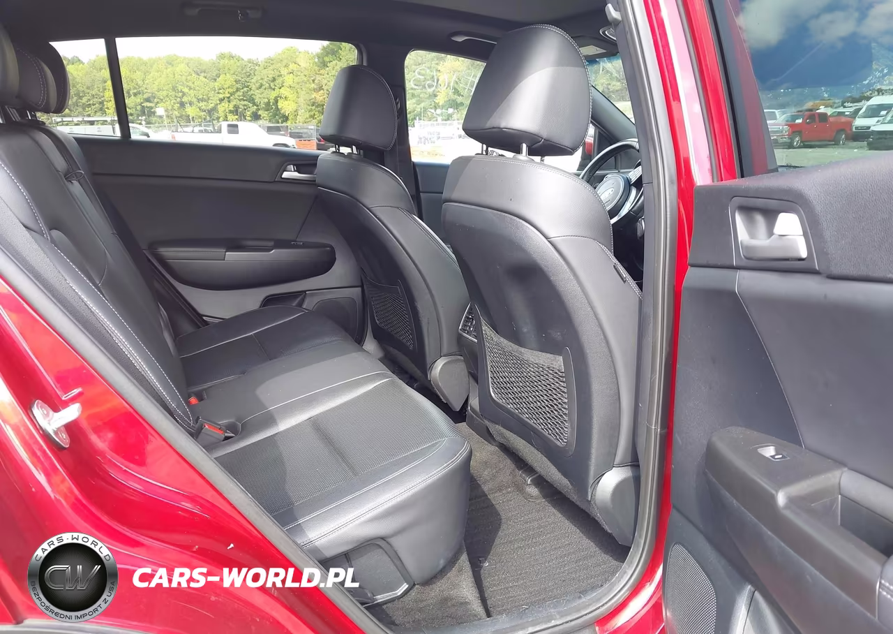 2020 Kia Sportage S VIN:KNDP63AC1L7658803 - 8