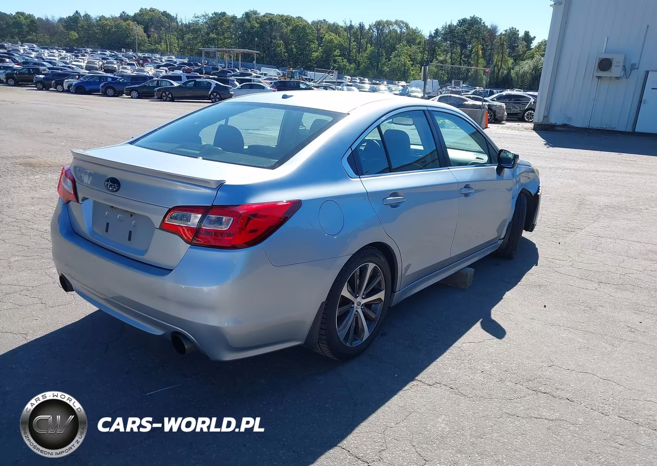 2015 Subaru Legacy 3.6R Limited VIN:4S3BNEN62F3063211 - 4