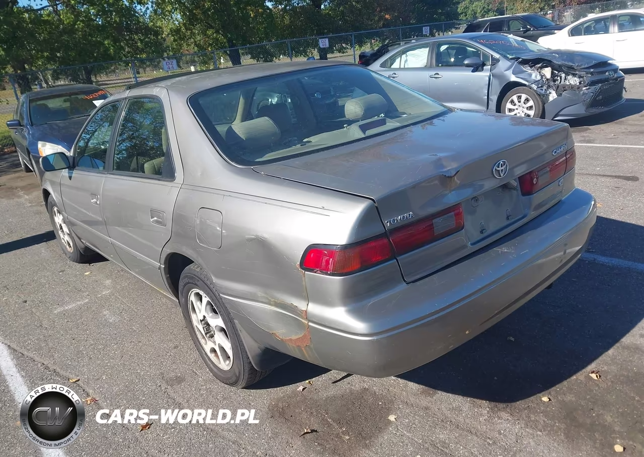 1999 Toyota Camry Xle V6 VIN:JT2BF28K2X0221742 - 3