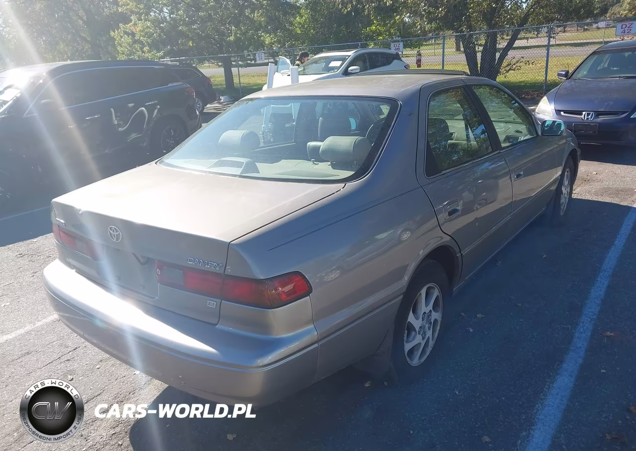 1999 Toyota Camry Xle V6 VIN:JT2BF28K2X0221742 - 4