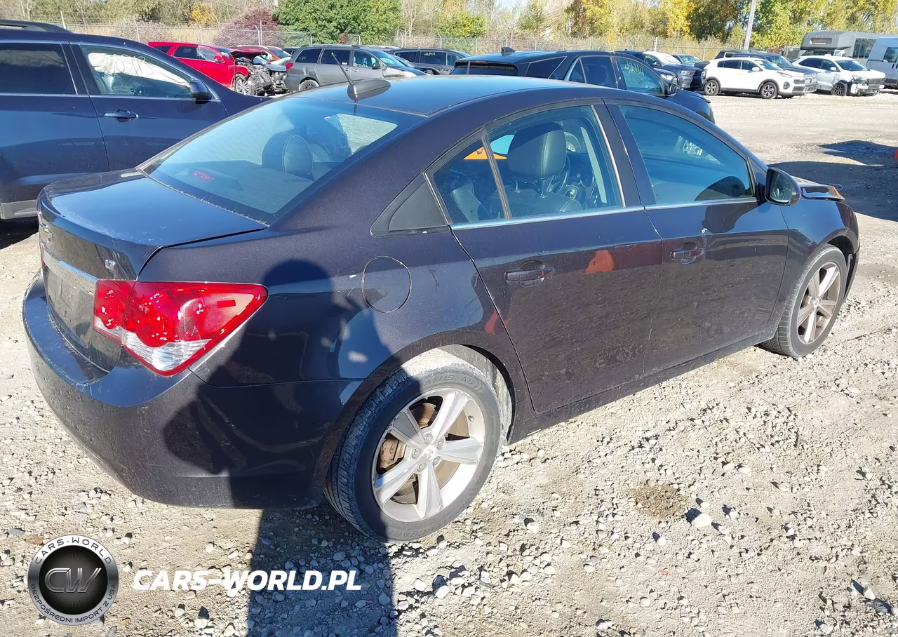 2015 Chevrolet Cruze 2Lt Auto VIN:1G1PE5SBXF7244744 - 4