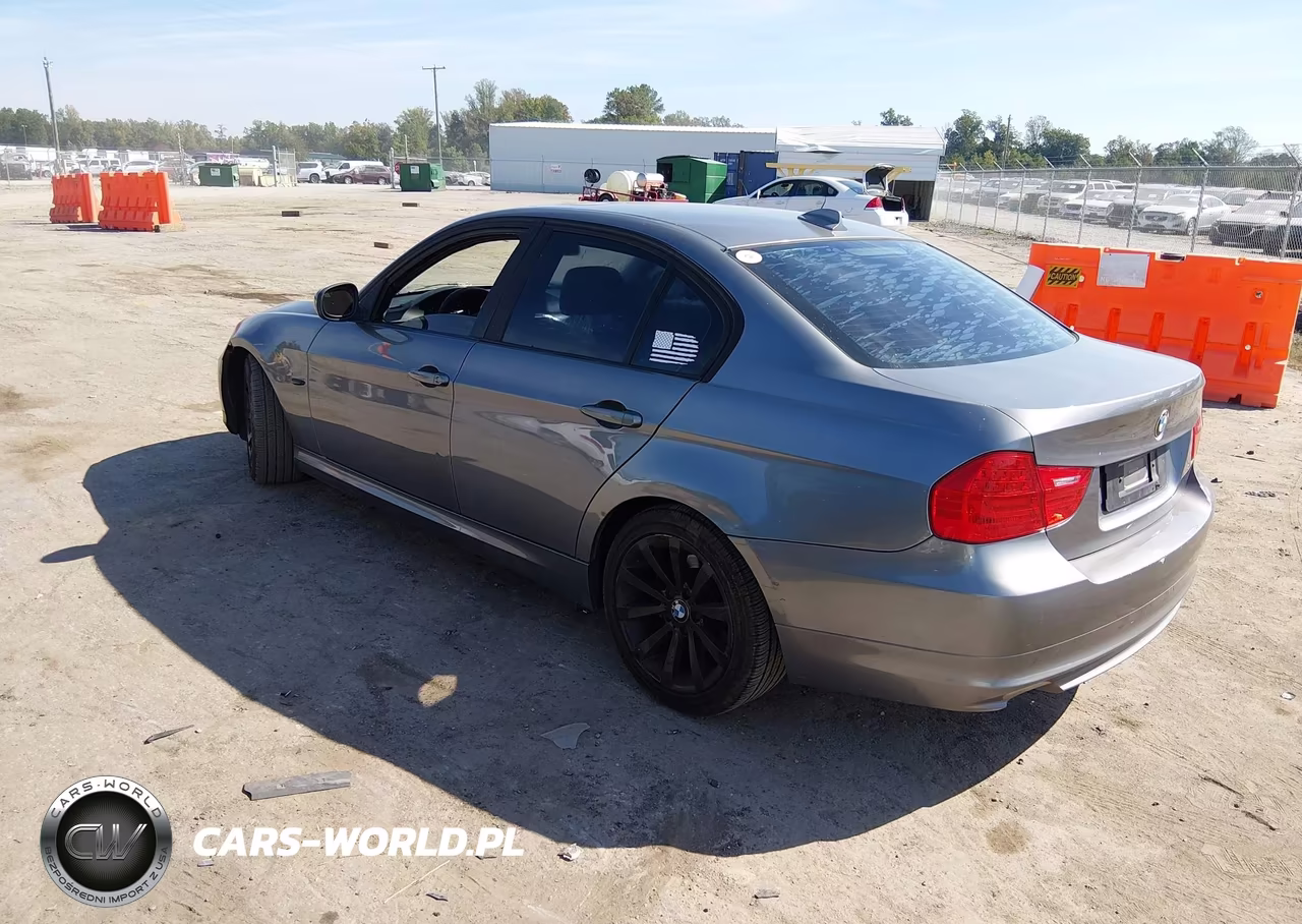 2011 BMW 328I VIN:WBAPH5C56BF093857 - 3