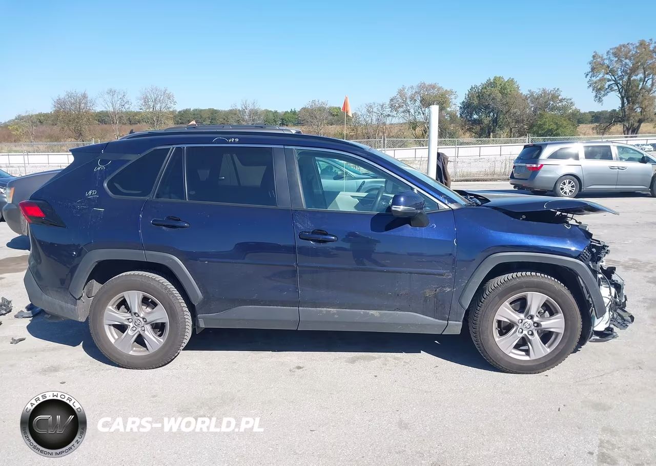 2023 Toyota Rav4 Xle VIN:2T3W1RFV6PW277529 - 13
