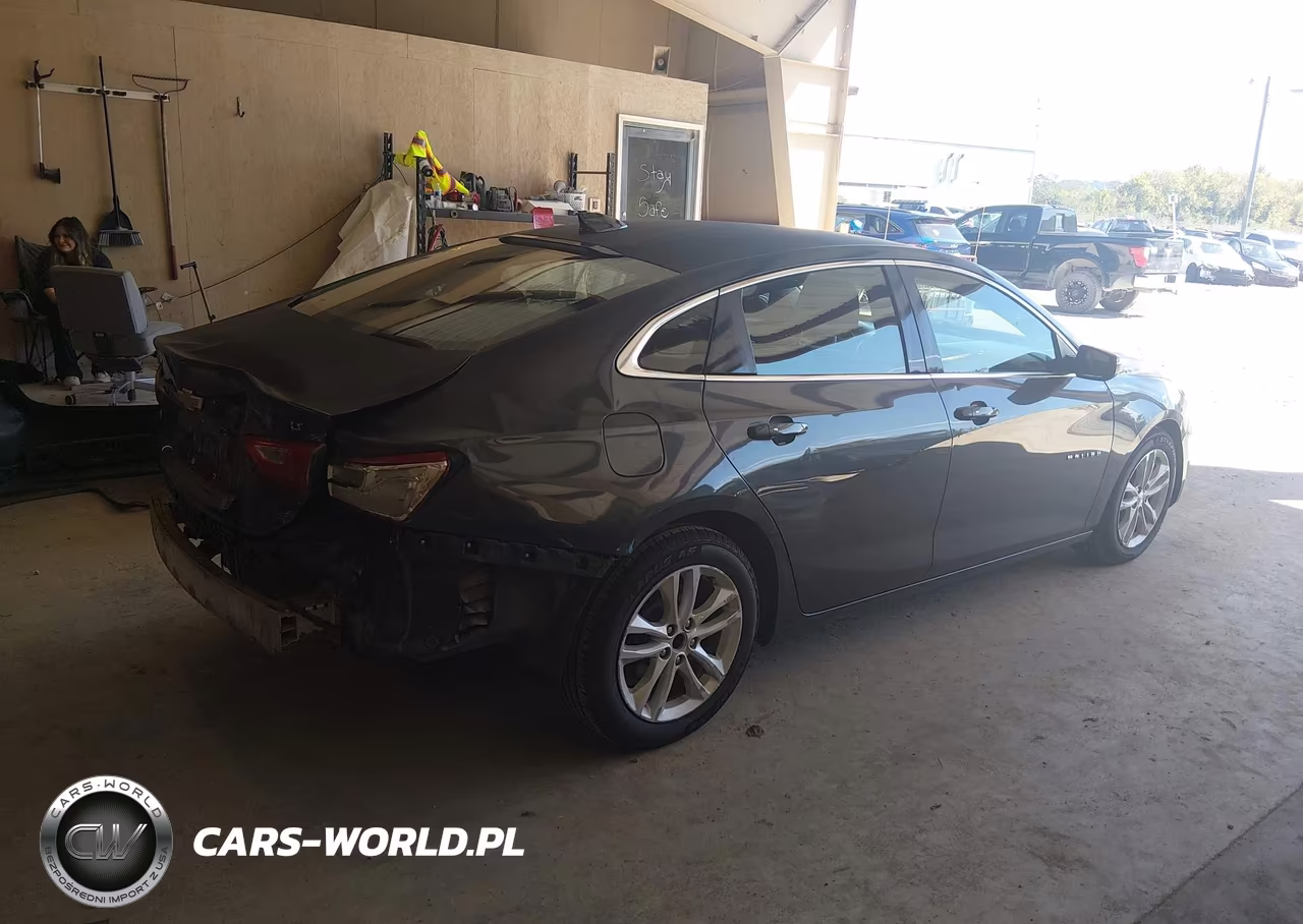 2017 Chevrolet Malibu 1Lt VIN:1G1ZE5ST4HF206257 - 4