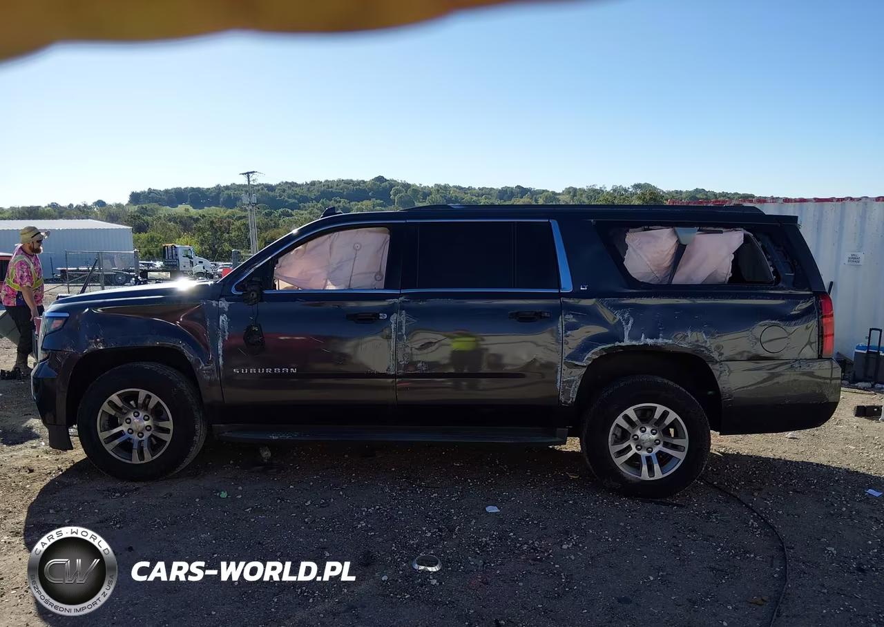 2018 Chevrolet Suburban Lt VIN:1GNSCHKC0JR333681 - 14