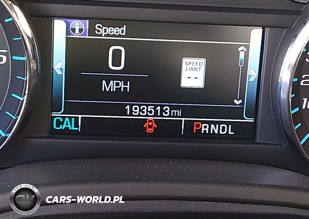 2018 Chevrolet Suburban Lt VIN:1GNSCHKC0JR333681 - 15