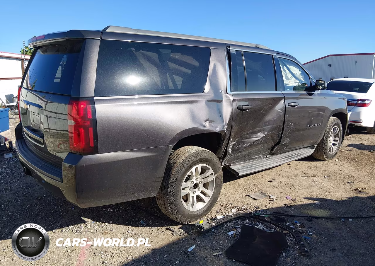 2018 Chevrolet Suburban Lt VIN:1GNSCHKC0JR333681 - 4