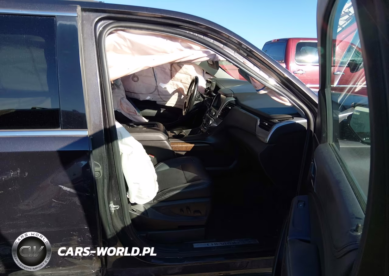 2018 Chevrolet Suburban Lt VIN:1GNSCHKC0JR333681 - 5