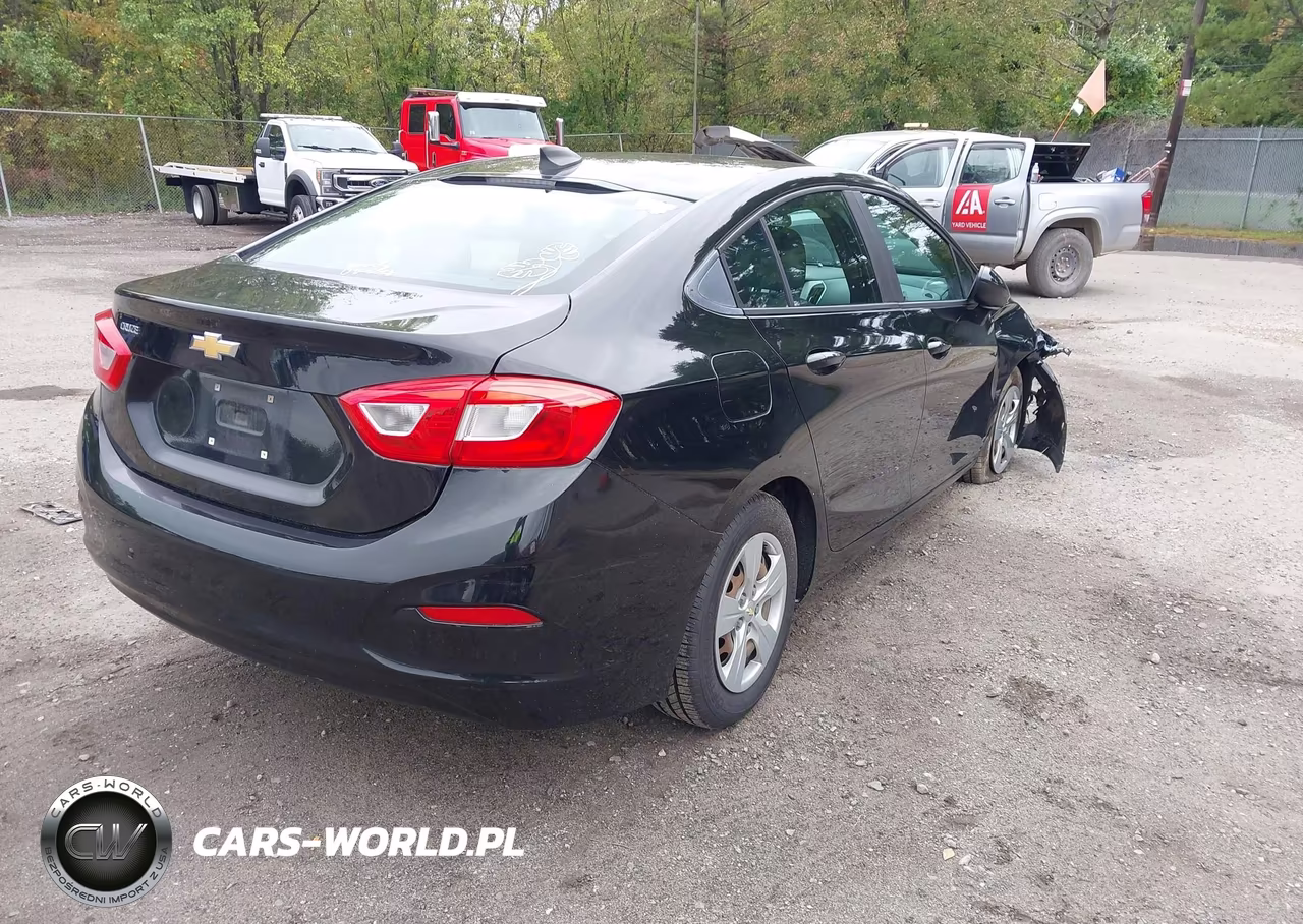 2017 Chevrolet Cruze Ls Auto VIN:1G1BC5SM0H7111544 - 4