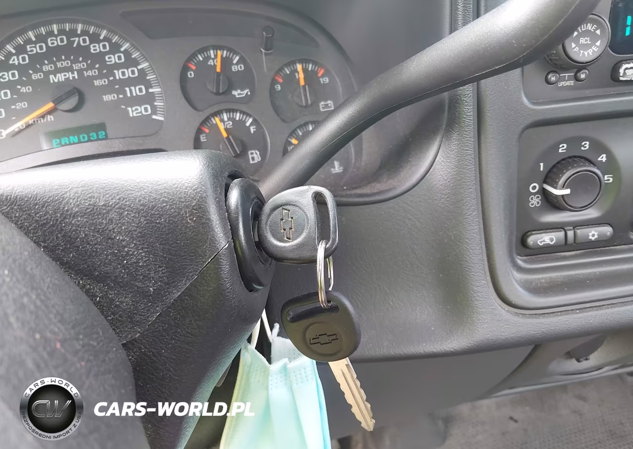 2004 Chevrolet Silverado 1500 Work Truck VIN:1GCEC14X84Z232891 - 11
