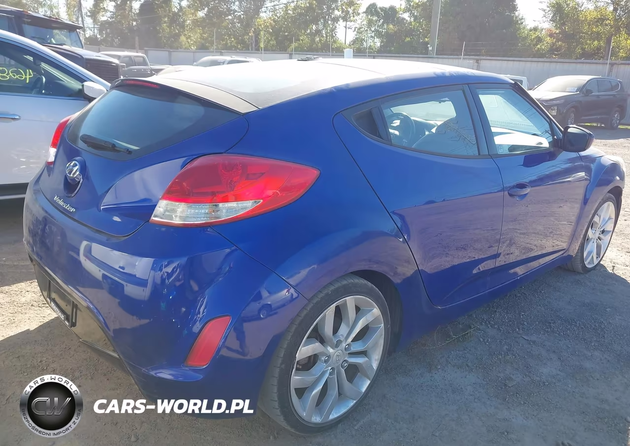 2012 Hyundai Veloster Base W-Gray VIN:KMHTC6AD0CU052519 - 4