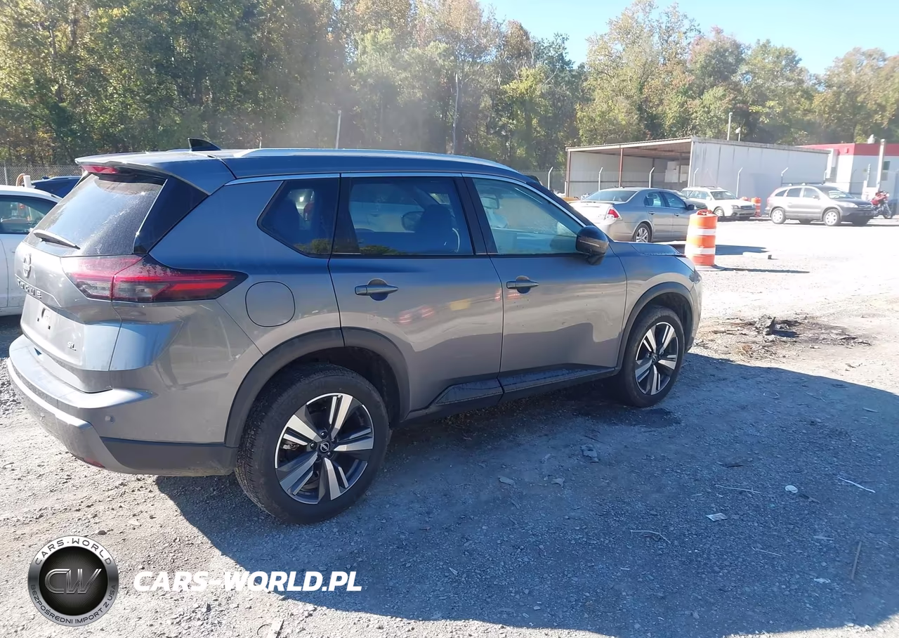 2026 Nissan Rogue Sl VIN:5N1BT3CA8TC818063 - 4