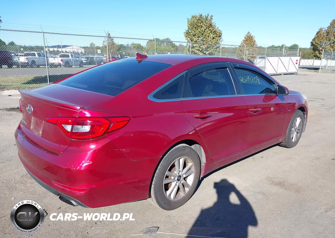 2015 Hyundai Sonata Se VIN:5NPE24AF5FH016300 - 4