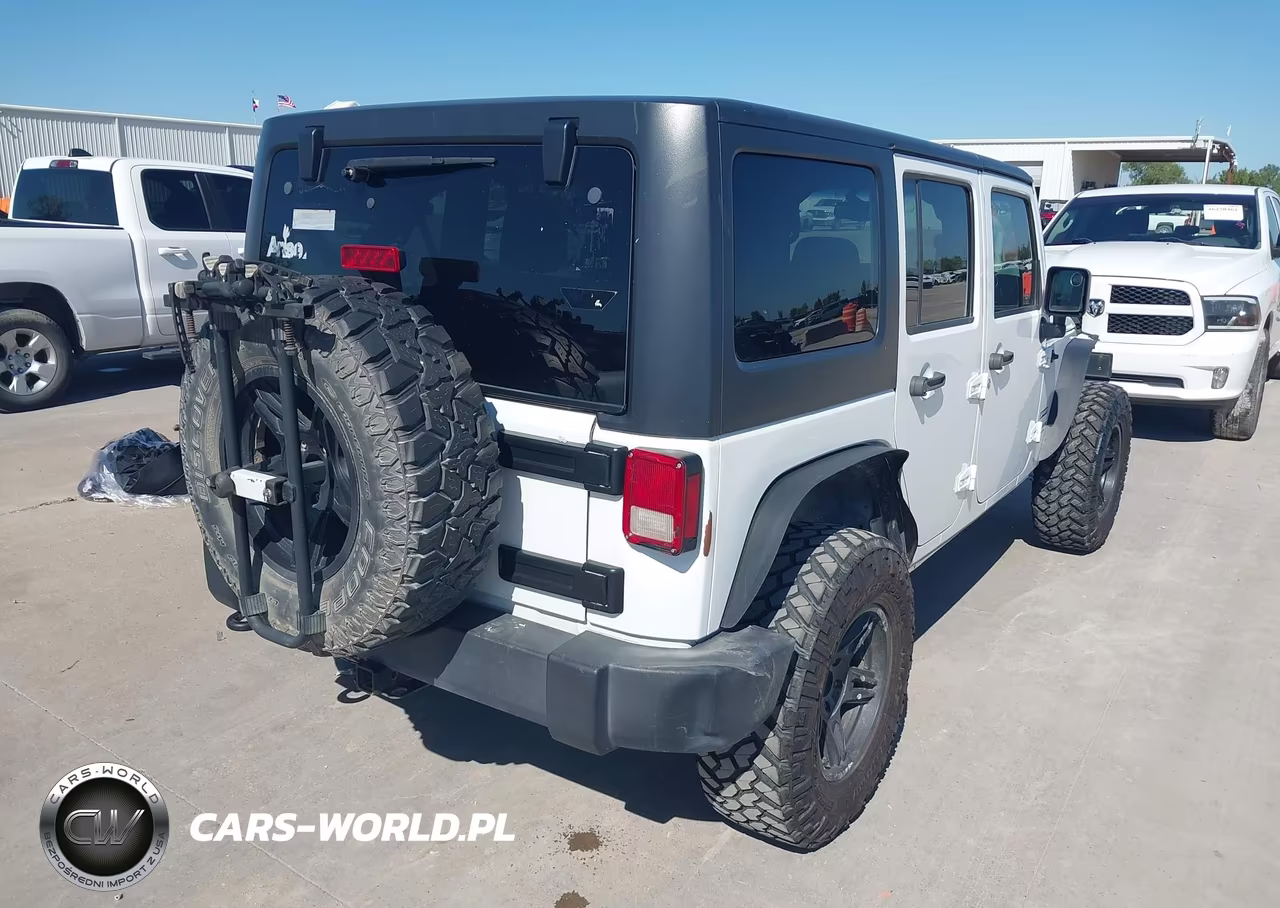 2017 Jeep Wrangler Unlimited Sport 4X4 VIN:1C4BJWDG6HL730117 - 4