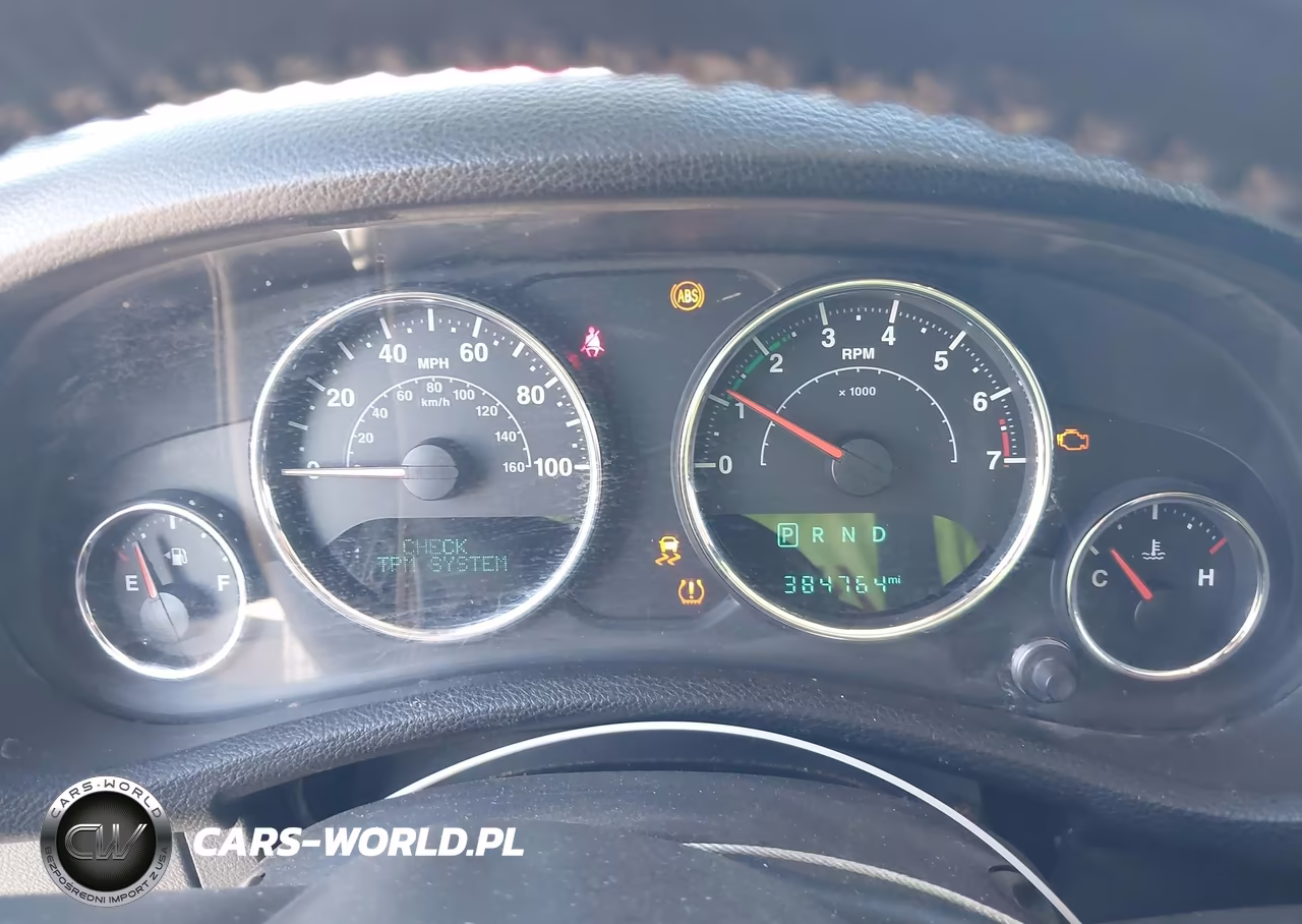 2017 Jeep Wrangler Unlimited Sport 4X4 VIN:1C4BJWDG6HL730117 - 7