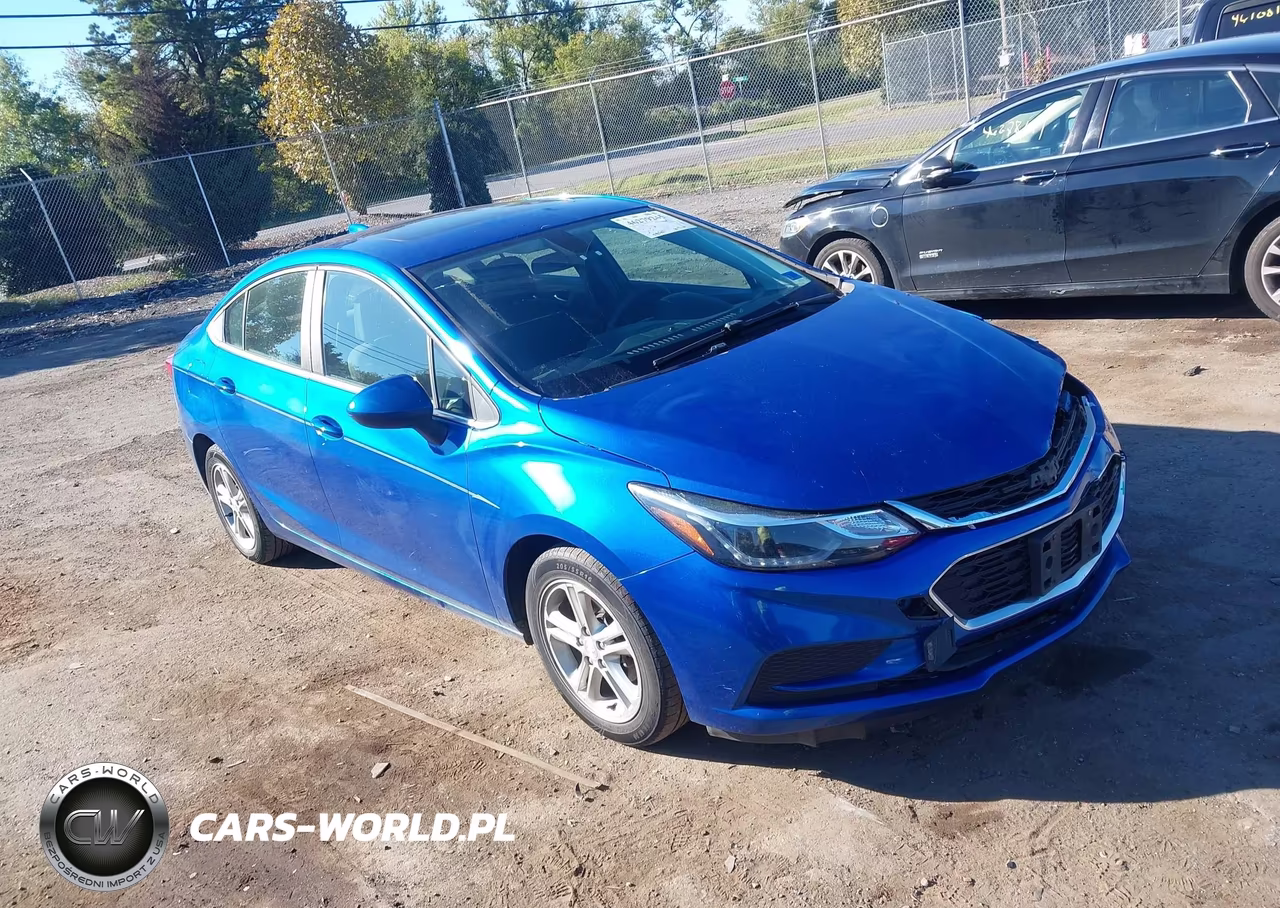 2018 Chevrolet Cruze Lt Auto – zdjęcie 1 z 16